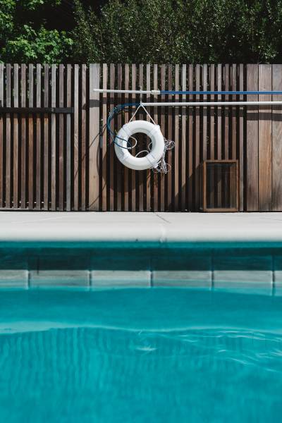 Sécurisation de piscine coque à Six-Fours-les-Plages dans le Var